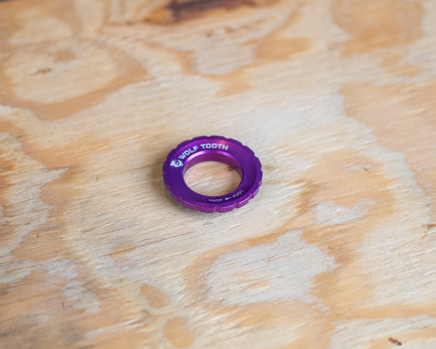 WOLF TOOTH Centerlock Ring -lila-