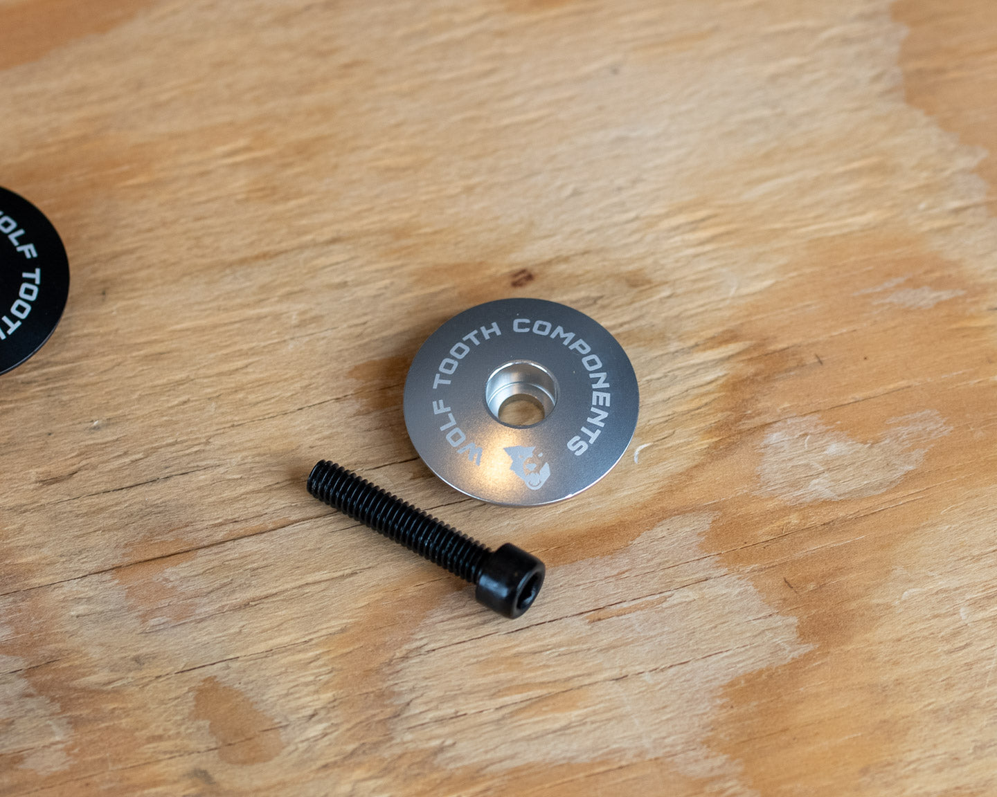 WOLF TOOTH Ultralight Aheadkappe